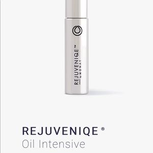 Monat Rejuvanique Hair Oil